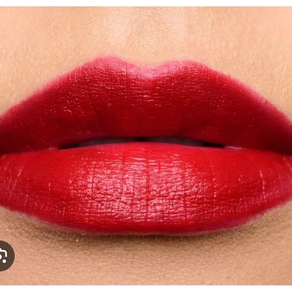 Chanel Rouge Allure Lipstick NIB